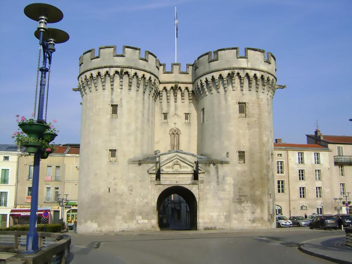 Montfaucon-d'Argonne Arara B&B 외부 사진